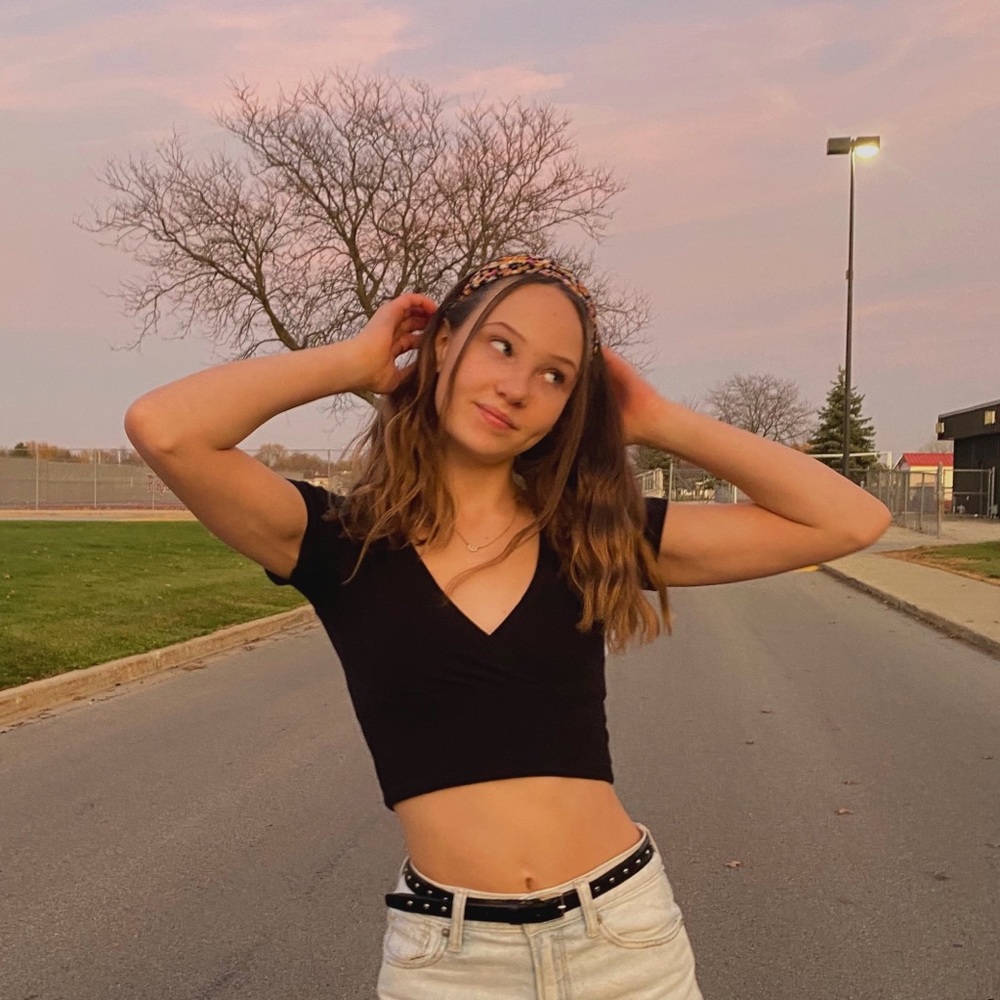 Meet your Posher, Emily